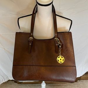 Bueno handbag